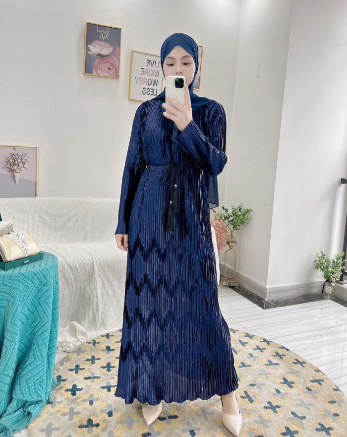 2023 New Dubai Moroccan Muslim Abayat Pleated Solid Robe Femme Musulman Fashion Slim Long Sleeve Women's Dress with Belt