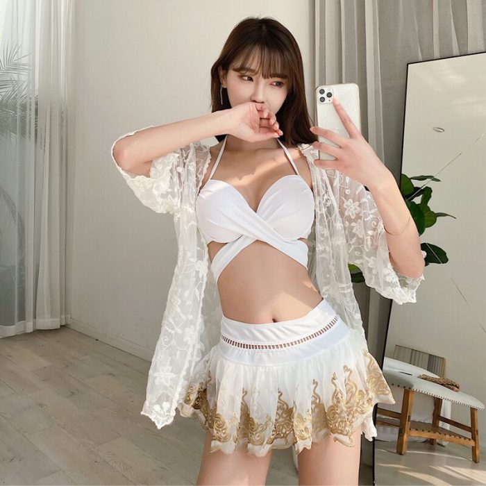 OUMEA Women Crochet Lace Cardigan Summer Floral Embroidery Sheer Mesh Retro Beach Cover Up Hollow Out Sweet Casual Cardigan