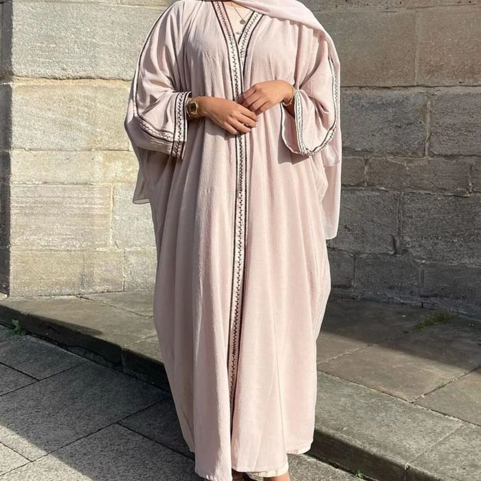Middle Eastern Muslim Gathering Daily Exquisite Embroidered Cardigan Robe Women's Solid Lace Loose Size Women's Dress