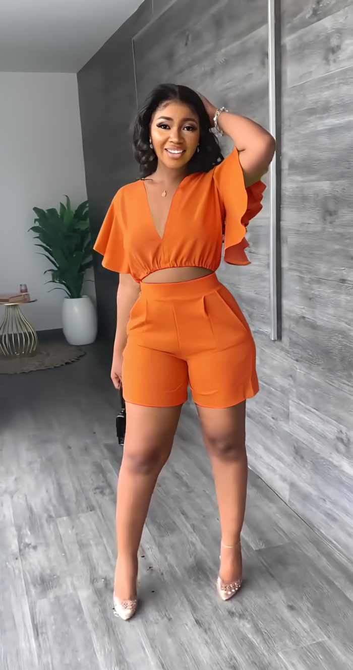 Fashion Two Piece Set Women Sexy V Neck Ruffles Sleeve Crop Top & Pockets Shorts Suit 2023 Summer Street Solid Tracksuit Outfits